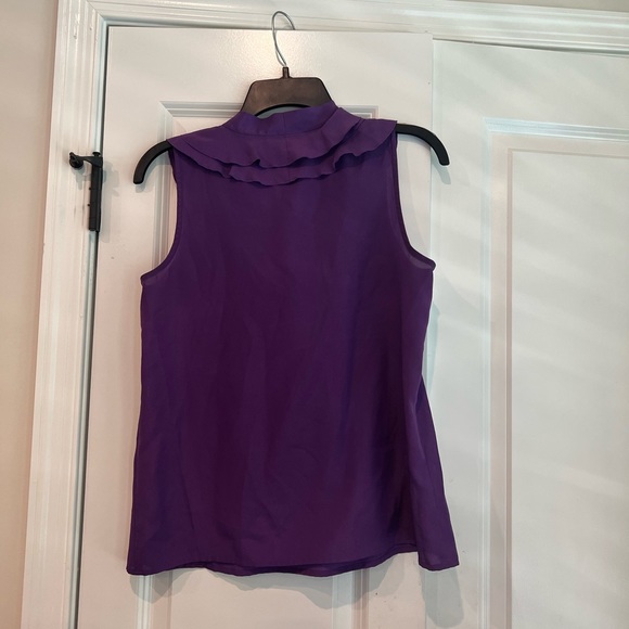 Loft Top - Picture 2 of 3